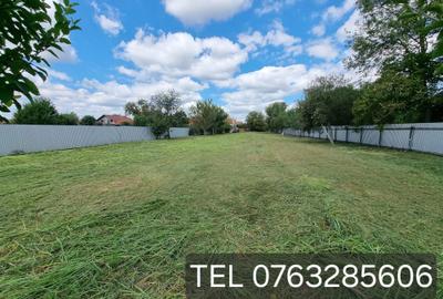 Teren de 2500 mp, în Exterior Vest - 1