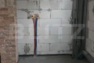 Casă cu 2 camere cu Teren 2460 Mp în Central - 3