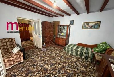 Casă cu 5 camere cu Garaj în Piața Nouă - 7