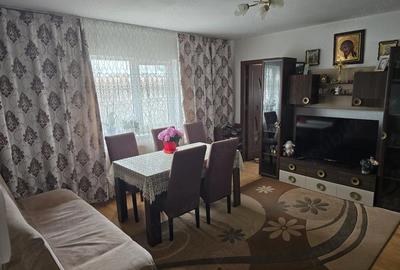 Apartament cu 3 camere decomandat în Central - 1