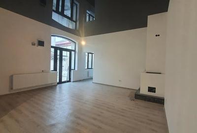 Casa din caramida cu 3 camere, Centrul istoric. - 3