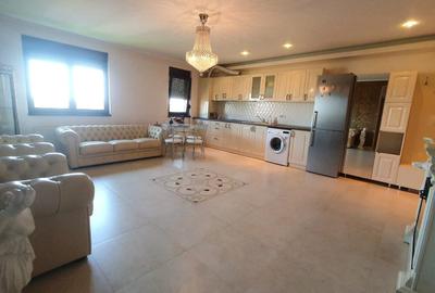 Apartament cu 3 camere decomandat, mobilat în Lipovei