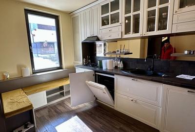 Casă cu 4 camere cu Teren 220 Mp în Prelungirea Ghencea