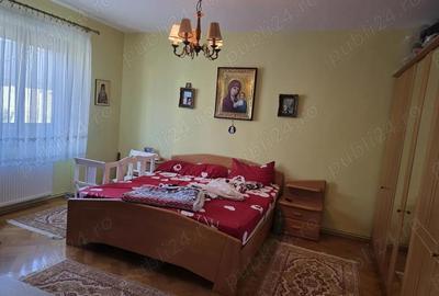 Vand casa P+M zona Eminescu - 12