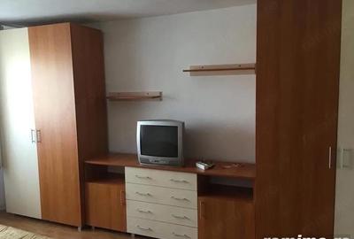 Garsonieră decomandată în Iosefin