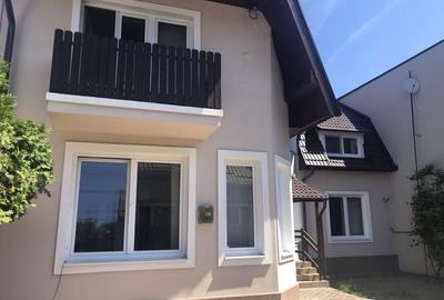 Casă cu 4 camere în Central - 1