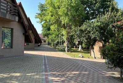 Hotel/Pensiune, de 576 mp, în Corbu