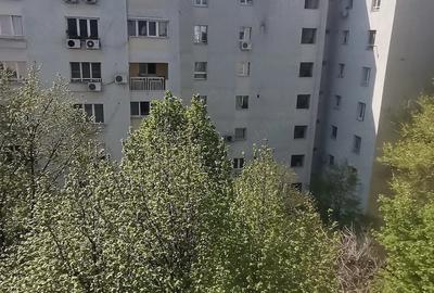 Garsonieră decomandată în Decebal - 3