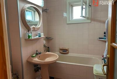 Apartament cu 3 camere, decomandat - Aradului - 13