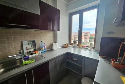 Inchiriez apartament 3 camere - 4