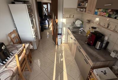 Apartament cu 5 camere decomandat în Decebal - 17