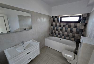 Casa langa padure cu curte generoasa 704 mp - 2