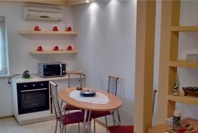 Apartament cu 3 camere decomandat, mobilat în ICIL - 2