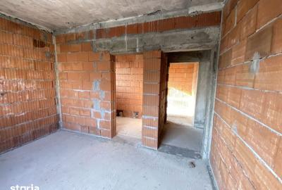 Casă cu 5 camere cu Teren 200 Mp în Sânmihaiu Român - 8