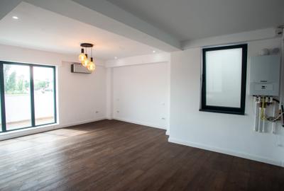 Penthouse cu 2 camere semidecomandat în Polonă - 2