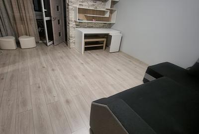 Garsonieră în Titan - 1