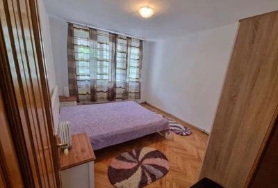 Apartament cu 4 camere decomandat, mobilat în Central - 2