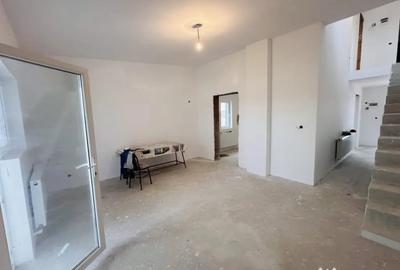 Casă cu 4 camere cu Teren 295 Mp în Domnești - 17