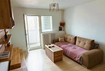 Apartament cu 2 camere decomandat în Rovine - 2