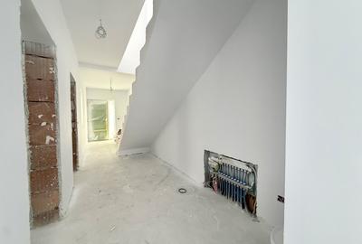 Duplex cu 4 camere cu Canalizare în Dumbrăvița - 10