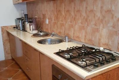 Apartament cu 3 camere decomandat în Central - 2