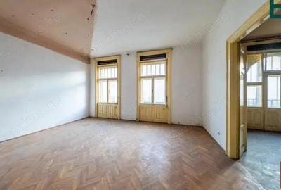 Apartament ultracentral cu 2 garaje