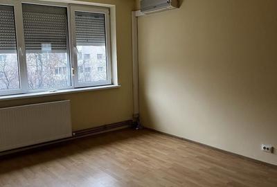 Apartament cu 3 camere semidecomandat, mobilat în Lujerului - 4