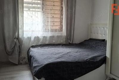 Casă cu 3 camere cu Canalizare în Sânmihaiu Român