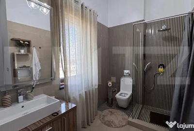Casă cu 5 camere cu Teren 1307 Mp în Romanești - 7