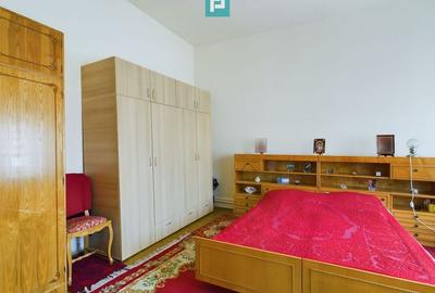 Casă individuală cu teren de 1100 mp și 3 apartamente în curte - 3