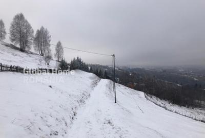 Teren de 725 mp, în Moieciu