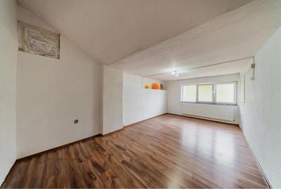 Casă cu 3 camere cu Teren 358 Mp în Central - 4