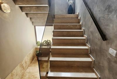 Casă individuală cu 4 camere cu Canalizare în 9 Mai - 33