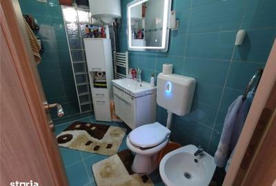 Apartament cu 3 camere semidecomandat în Central - 9