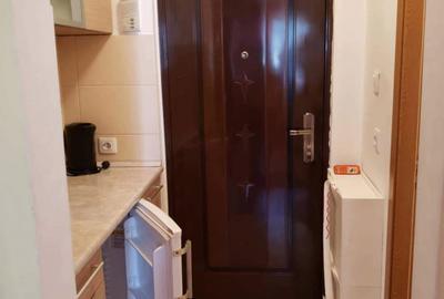 Inchiriez garsoniera - 4