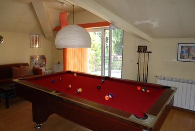 Vila piscina superba gradina matura cu iesire directa la padure - 38