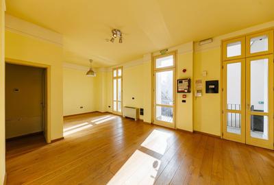 Casă individuală cu 40 camere cu Canalizare în Central - 6