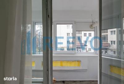 Apartament cu 4 camere decomandat în 9 Mai - 11