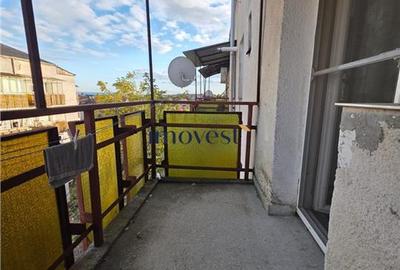 Apartament cu 2 camere decomandat în Micro 17 - 12