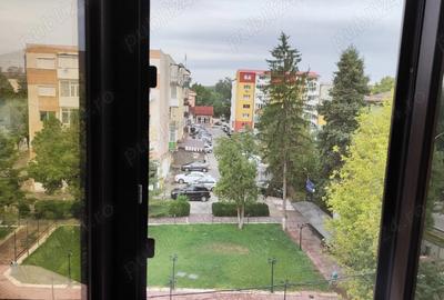 Apartament 3 camere de vanzare - 10