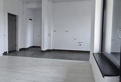 Apartament cu 3 camere în Central - 1