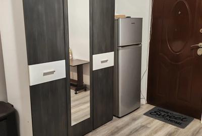 Inchiriez garsoniera - 2