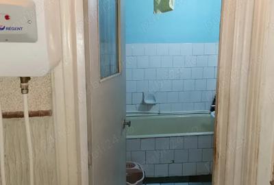 Garsonieră decomandată în Măcin