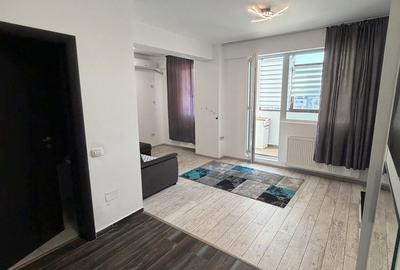 Garsonieră în Roșu