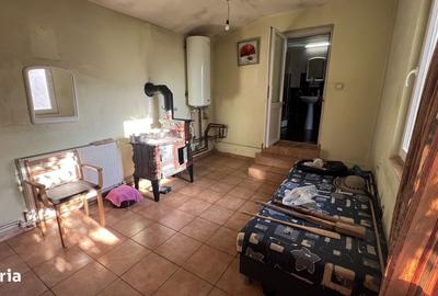 Casă cu 4 camere cu Teren 561 Mp în Central - 15