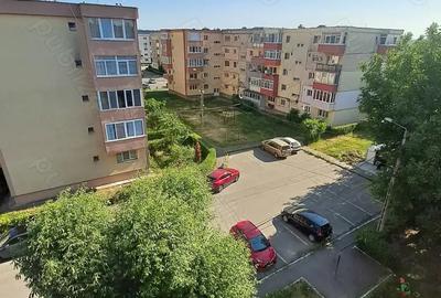 Inchiriez apartament 3 camere zona Parcul Teilor - 2