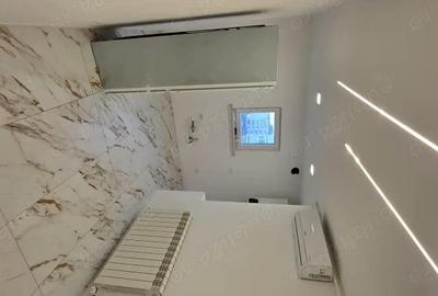 Apartament cu 3 camere decomandat în Central - 9