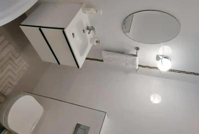 Apartament cu 3 camere decomandat în Ipotești