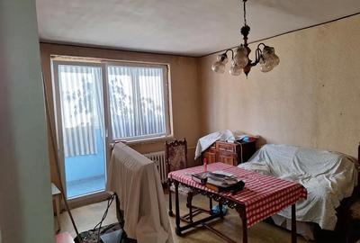 Apartament cu 3 camere decomandat în Sânmartin - 9