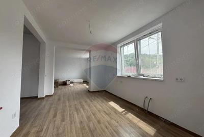 Casa / Vila cu 4 camere de vanzare in zona Vitrometan
